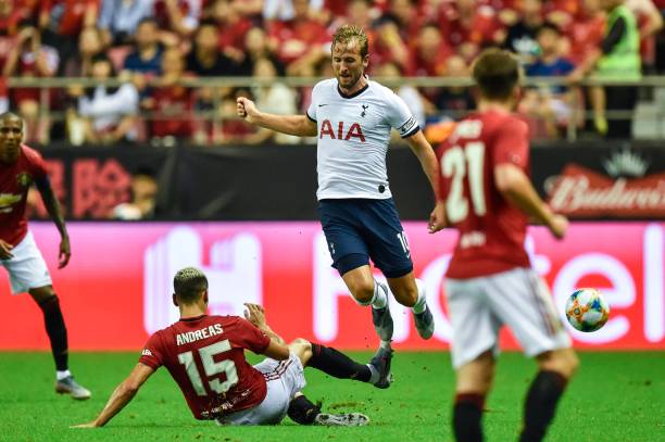 上依赖于他 上依赖于他