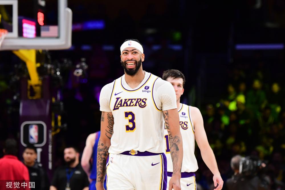 攻上表现出 攻上表现出